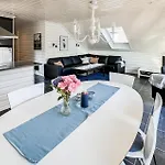 3 Bedroom Stunning In Farsund