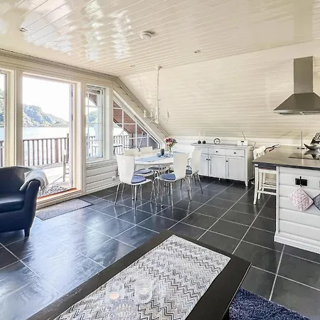 3 Bedroom Stunning In Farsund