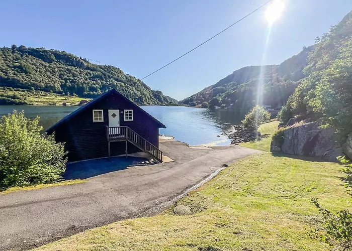 Dom wakacyjny Amazing In With Wifi Farsund